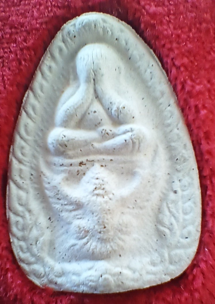 ++ พระปิดตาทรงครุฑ ว.สีกัน กทม(มีผงตะไบทอง)++1