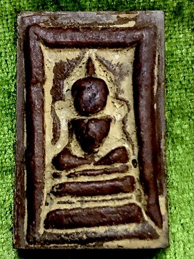 พระเนื้อผง สมเด็จแหวกม่าน หลวงพ่อกวย วัดโฆสิตาราม จ.ชัยนาท  ในกล่องเดิม