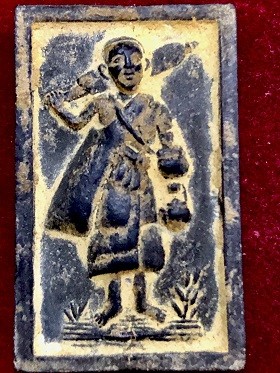 พระสีวลีพิมพ์สี่เหลี่ยมหลวงปู่โต๊ะ วัดประดู่ฉิมพลี เนื้อผงใบลาน  ๒๕๒๑ ในกรอบเลี่ยมสวย