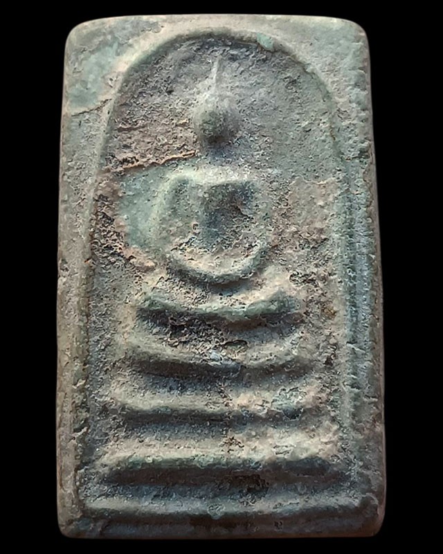 สมเด็จหลังจารยันต์ ขนาดประมาณ 3.5 x 2.2 ซ.ม.เก่าเก็บหลายสิบปี ไม่ทราบเกจิสร้าง