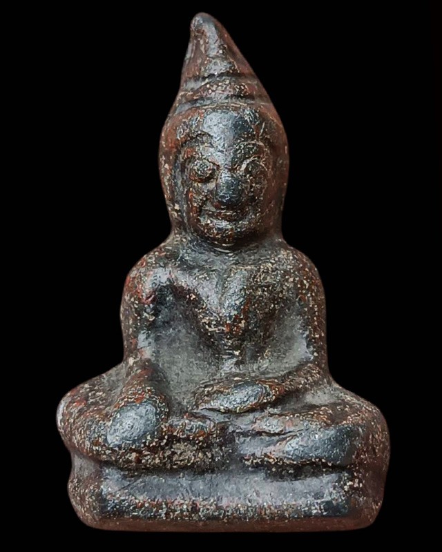 พระท่ากระดานเนื้อตะกั่วสนิมแดง สูง 4 ซ.ม. พระบ้านเก่าเก็บหลายสิบปี ไม่ทราบที่