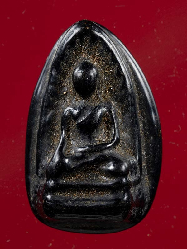 600.- พระเนื้อแร่พรหมชะแง้ พิมพ์พระคง หลวงพ่ออุ้น วัดตาลกง เพชรบุรี