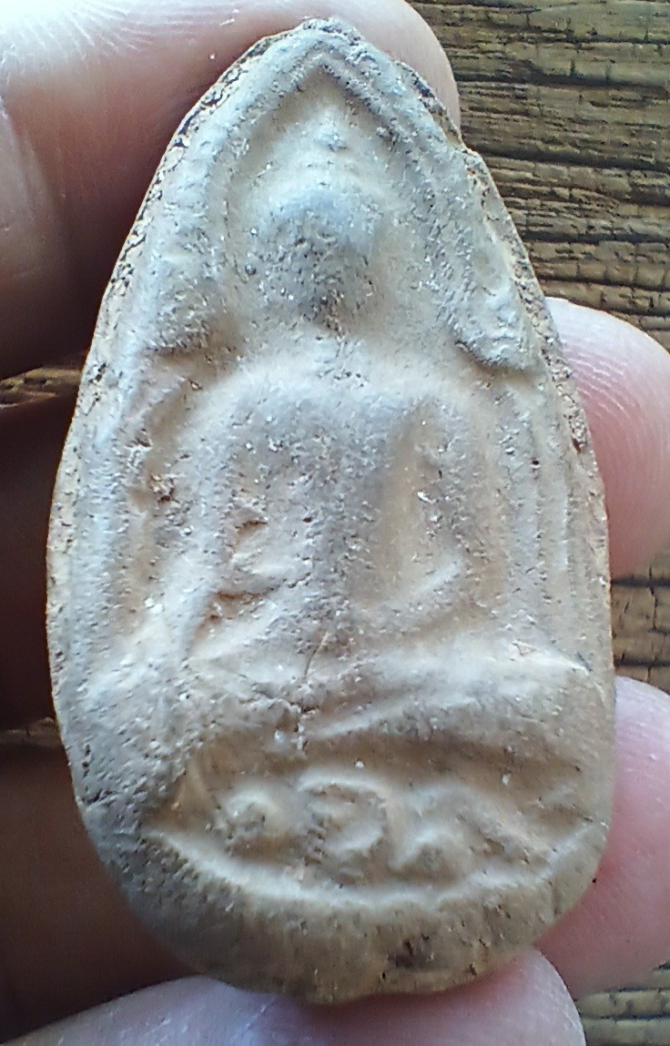 ++ พระขุนแผนไข่ผ่าซีก หลวงพ่อกวย วัดโฆสิตาราม จ.ชัยนาท(ยุคต้น)++1