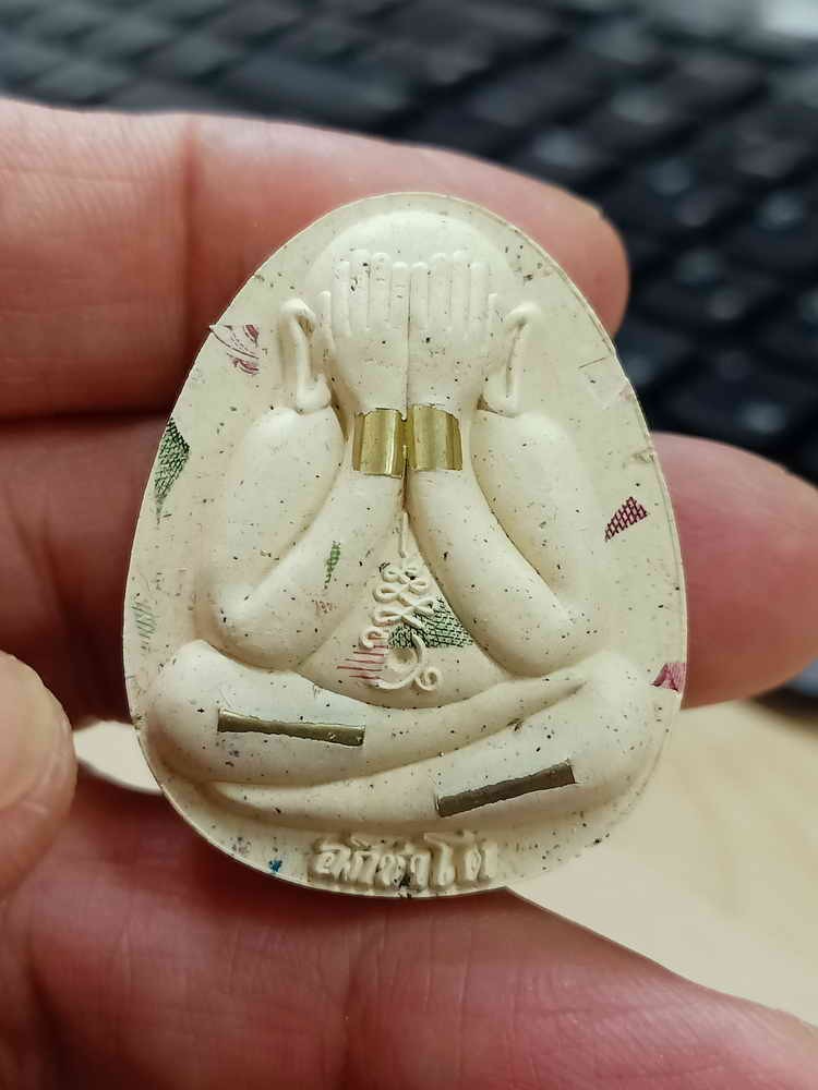 2-1755 วัดใจ 150 พระปิดตาจัมโบ้ เหนือดวง หลวงพ่อนงค์ วัดบางน้ำชน ธนบุรี จ.กรุงเทพ ปี 2566 จัมโบ้ มวลสารดี หมายเลข 58 กล่องเดิม