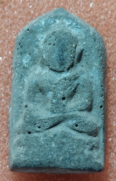 พระชัยวัฒน์ห้าเหลี่ยม เนื้อผงเทา ปี2485   ท่านเจ้าคุณศรีฯ(สนธิ์) วัดสุทัศน์ฯ