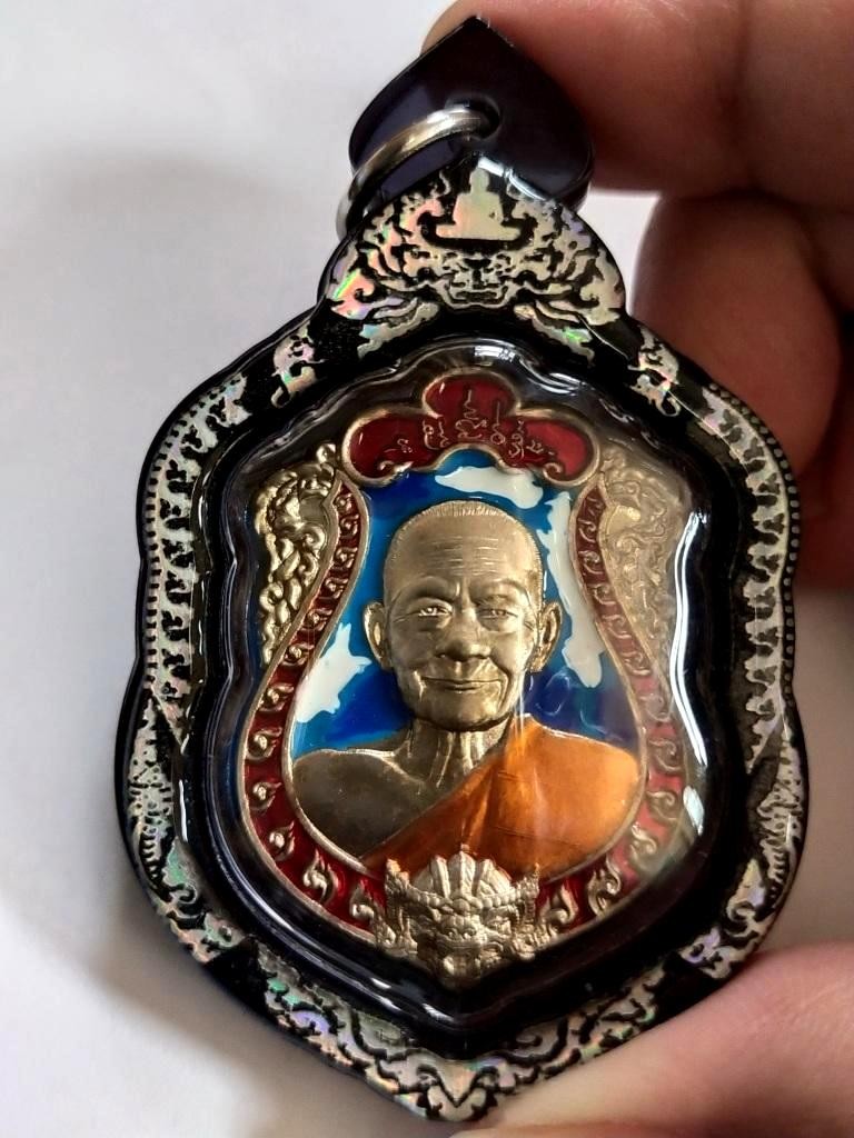 700.- เหรียญ หลวงปู่บุญมา สำนักสงฆ์เขาแก้วทอง จ.ปราจีนบุรี ปี2564 รุ่นเศรษฐีเงินล้าน no.36 พร้อมฐานวางพระ