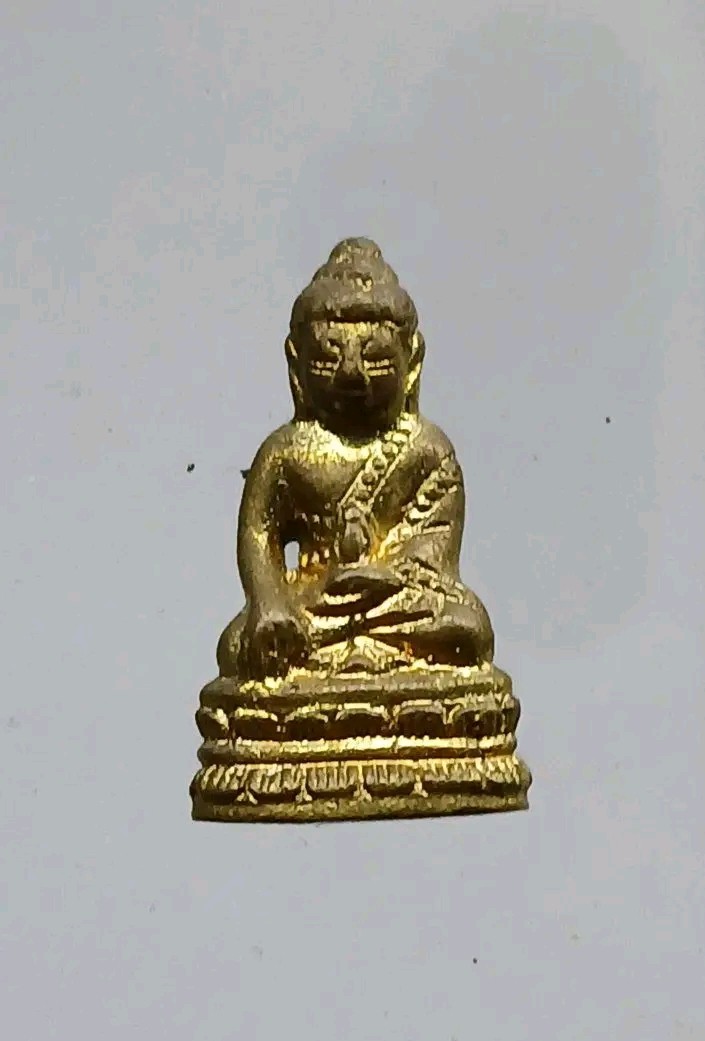 พระชัยวัฒน์ เนื้อทองเหลือง ไม่ทราบที่