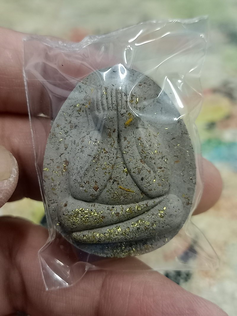 1-1688 วัดใจ 50 พระปิดตาปลดหนี้ จัมโบ้ 1 หลวงปู่รอด อาภัสสโร วัดโคกกรม จ.สุรินทร์ หมายเลข 97 กล่องเดิม ***ทีม 11 การันตี