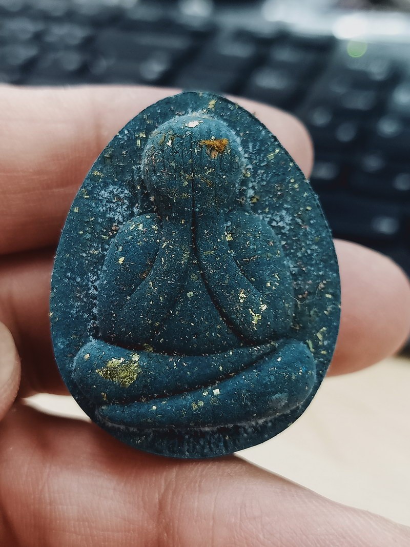 1-1186 วัดใจ 50 พระปิดตาปลดหนี้ จัมโบ้ 1 หลวงปู่รอด อาภัสสโรวัดโคกกรม จ.สุรินทร์ หมายเลข 121 กล่องเดิม ***ทีม 11 เสือ การันตี