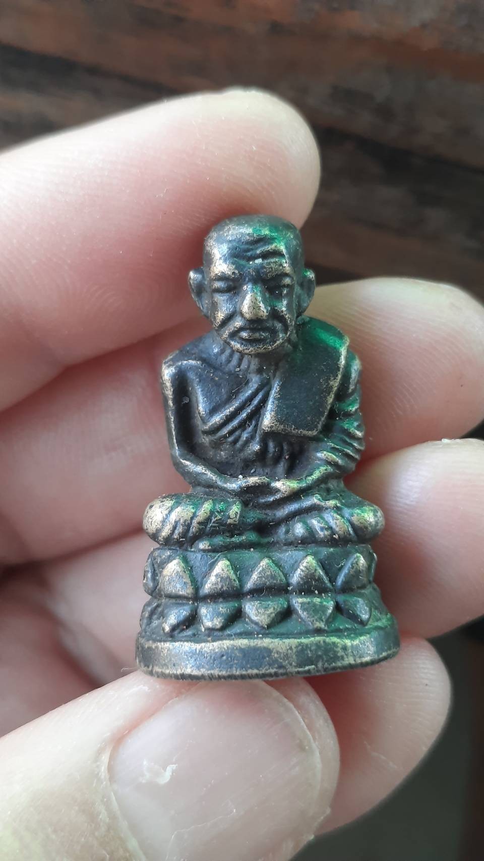 รูปหล่อ หลวงพ่อทวดบัวรอบ วัดช้างไห้ จ.ปัตตานี (โค๊ตใต้ฐาน)+++ม1