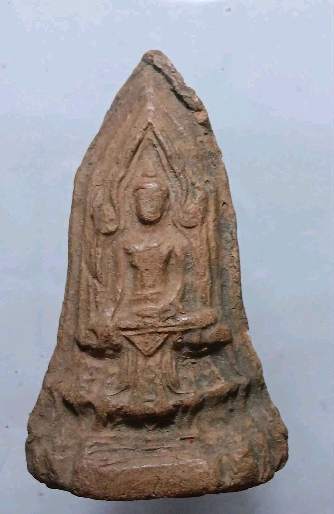 พระโคนสมอ สมัยอยุธยา-รัตนโกสินทร์ พิมพ์ปางมารวิชัย เนื้อดิน กรุงเทพฯ