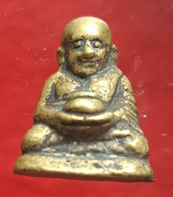รูปหล่อโบราณหลวงพ่อเงิน วัดบางคลาน (พิมพ์นิยม) เนื้อทองเหลือง รุ่น บ.ค. ๕๒