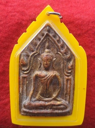 พระขุนแผนเนื้อดินเก่า เลี่ยมพลาสติกกันน้ำ ไม่ทราบที่