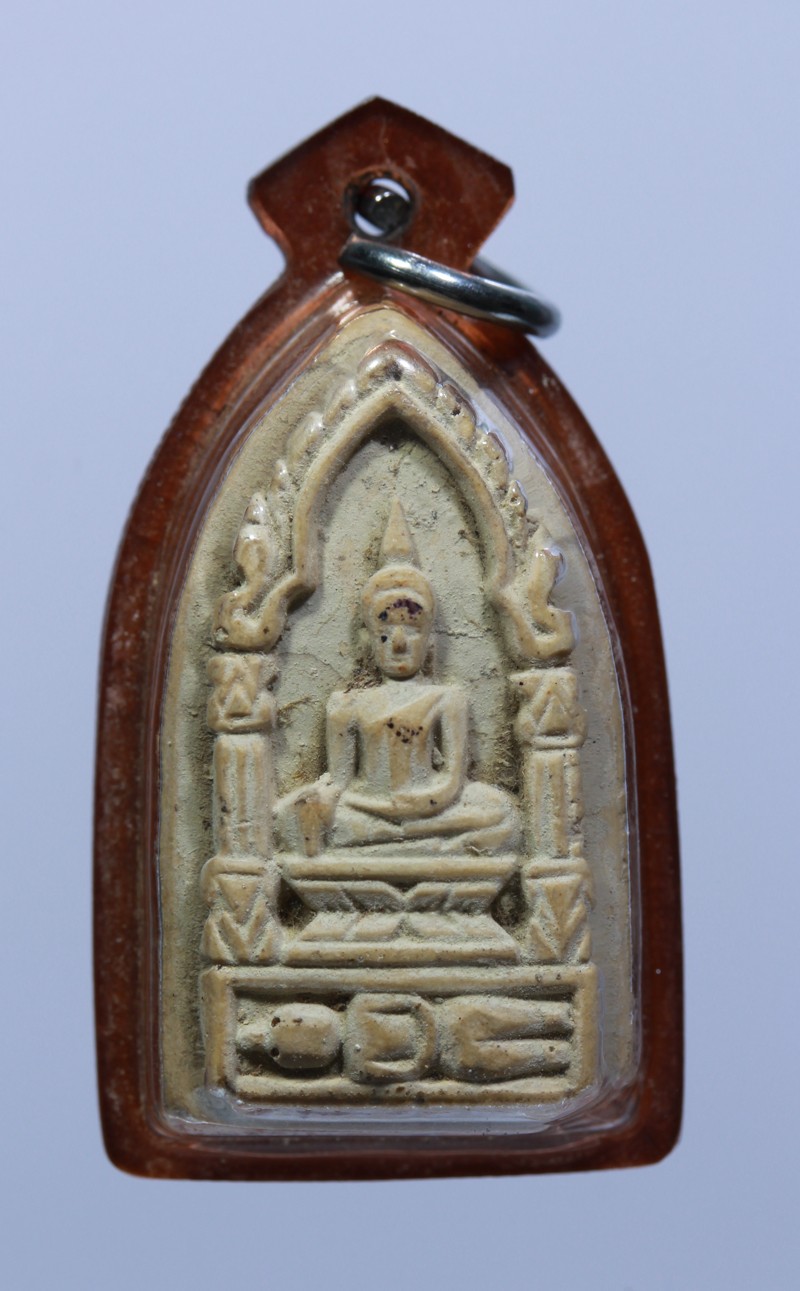 พระขุนแผนซุ้มเรือนแก้ว หลวงปู่ดู่ พิมพ์นั่งกุมาร ปี 2510-ปี2527 เนื้อผงผสมปูน วัดสะแก จ.อยุธยา + บัตรรับประกันพระแท้ ครับ