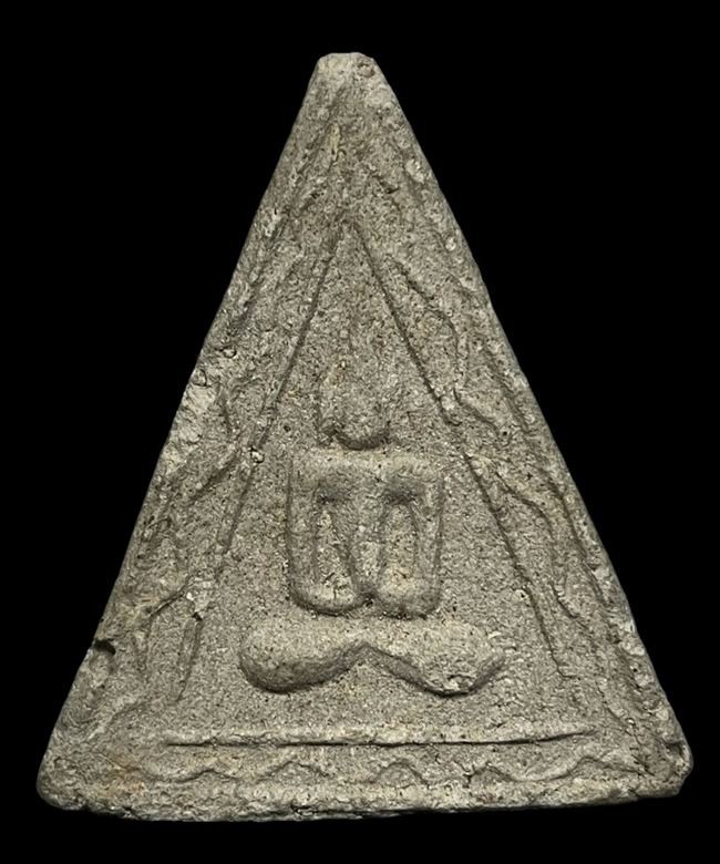 พระผง หลวงปู่จันทร์ วัดโฉลกหลำ สุราษฎร์ธานี