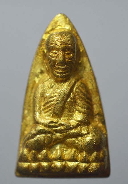 พระหลวงพ่อทวดหลังเตารีด เนื้อทองระฆัง 100 ปี ญสส.วัดบวรนิเวศวิหาร ปี 2556 หน้าตอก  โค๊ต หลังโค๊ตลายเซ็น