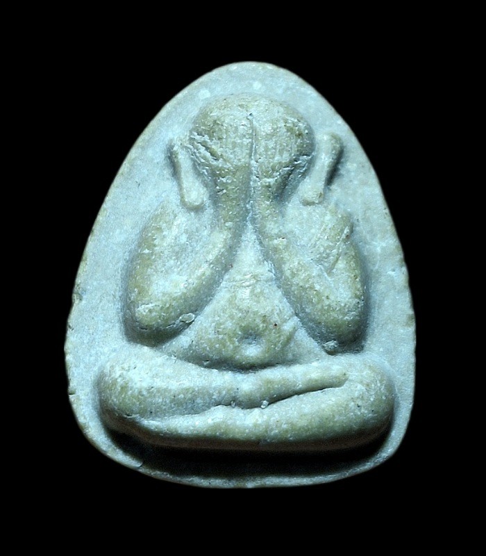 พระปิดตาหลวงปู่โต๊ะ วัดประดู่ฉิมพลี รุ่น108ปี ที่ระลึก5มี.ค.ปี38 เนื้อผงเกสรสวยมากๆครับ มวลสารเพียบ สุดยอดประสบการณ์  a12