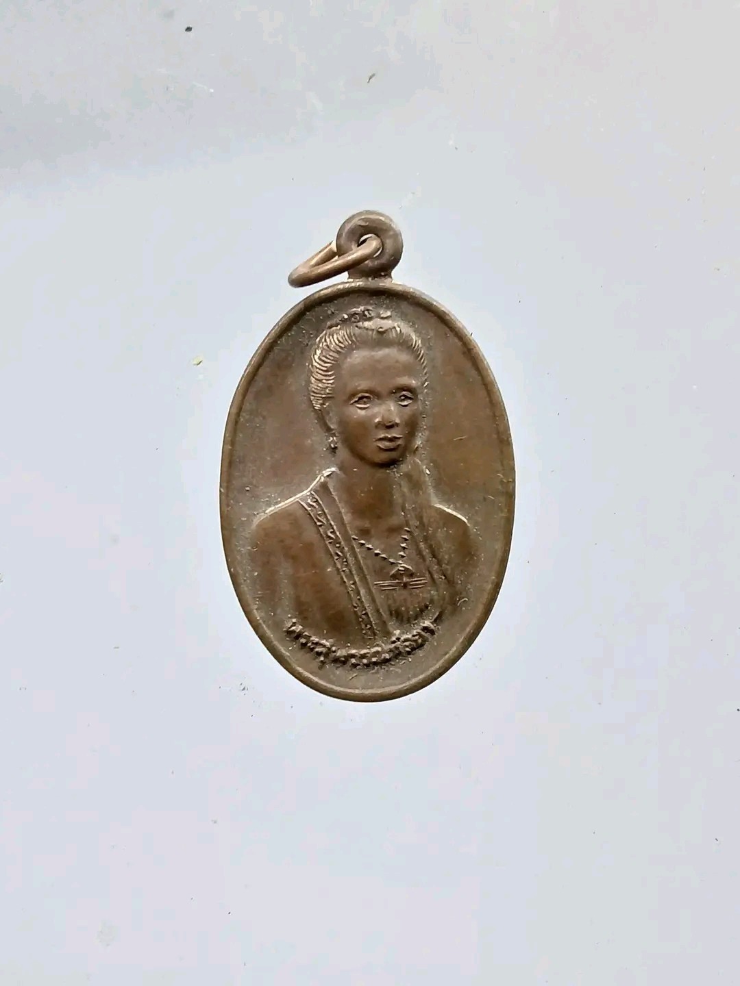 เหรียญพระสุพรรณกัลยา เนื้อทองแดง