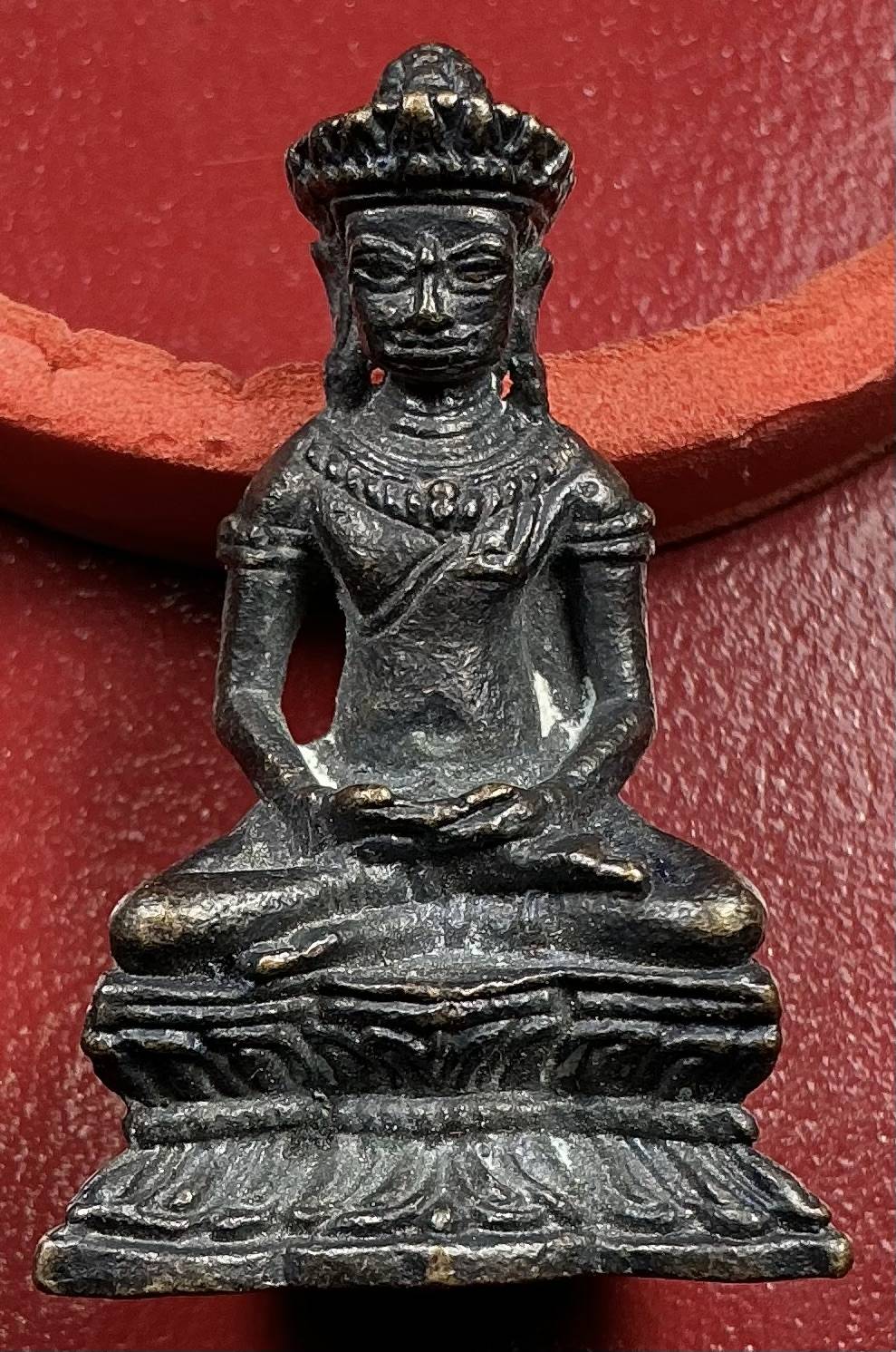 พระกริ่งจอมสุรินทร์