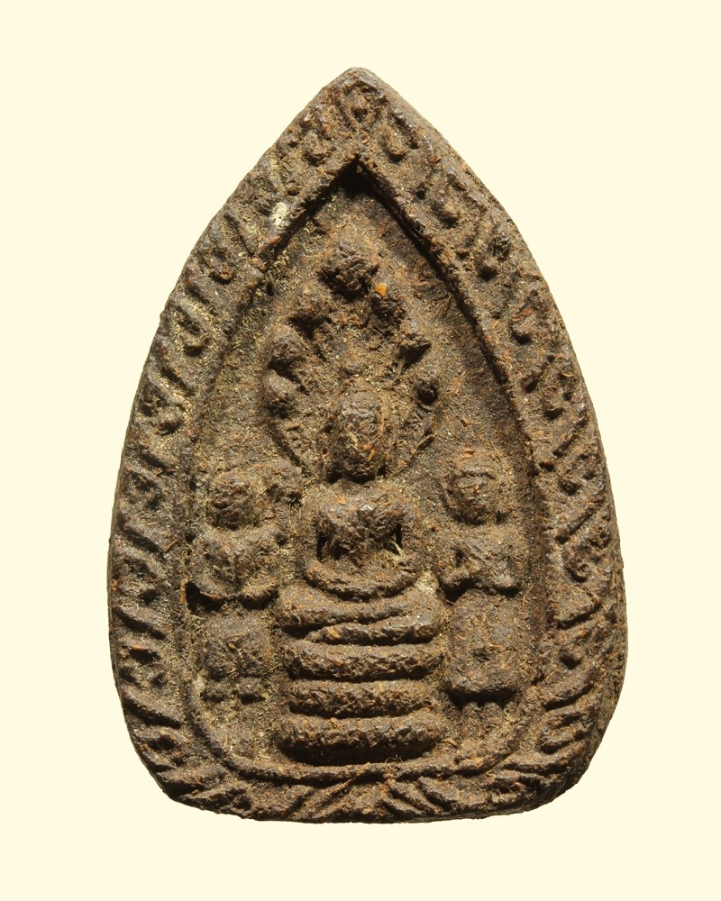 พระตรีกาย หลวงปู่แก้ว ปี 2519 เนื้อผงผสมว่าน วัดละหารไร่ จ.ระยอง พร้อมบัตรรับรอง หายากมาก ตัวจริง ทันแท้ ดูง่าย ครับ สุดยอดประสบการณ์  a142