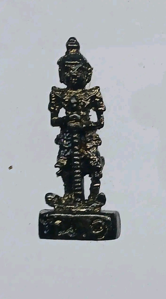 รูปหล่อท้าวเวสสุวรรณครูบาน้อย