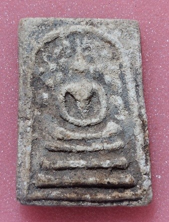 สมเด็จ วัดประสาทบุญญาวาส ผสมผงบางขุนพรหม พิมพ์ปรกโพธิ์                 เกจิปลุกเสกมากมายครับ ปี 06 ครับ