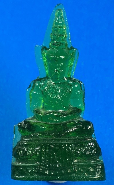 @@@เคาะแรก200บาท@@@พระแก้วมรกต เนื้อแก้วสีเขียว พิธี 25 พุทธศตวรรษ ปี2500 องค์ที่2