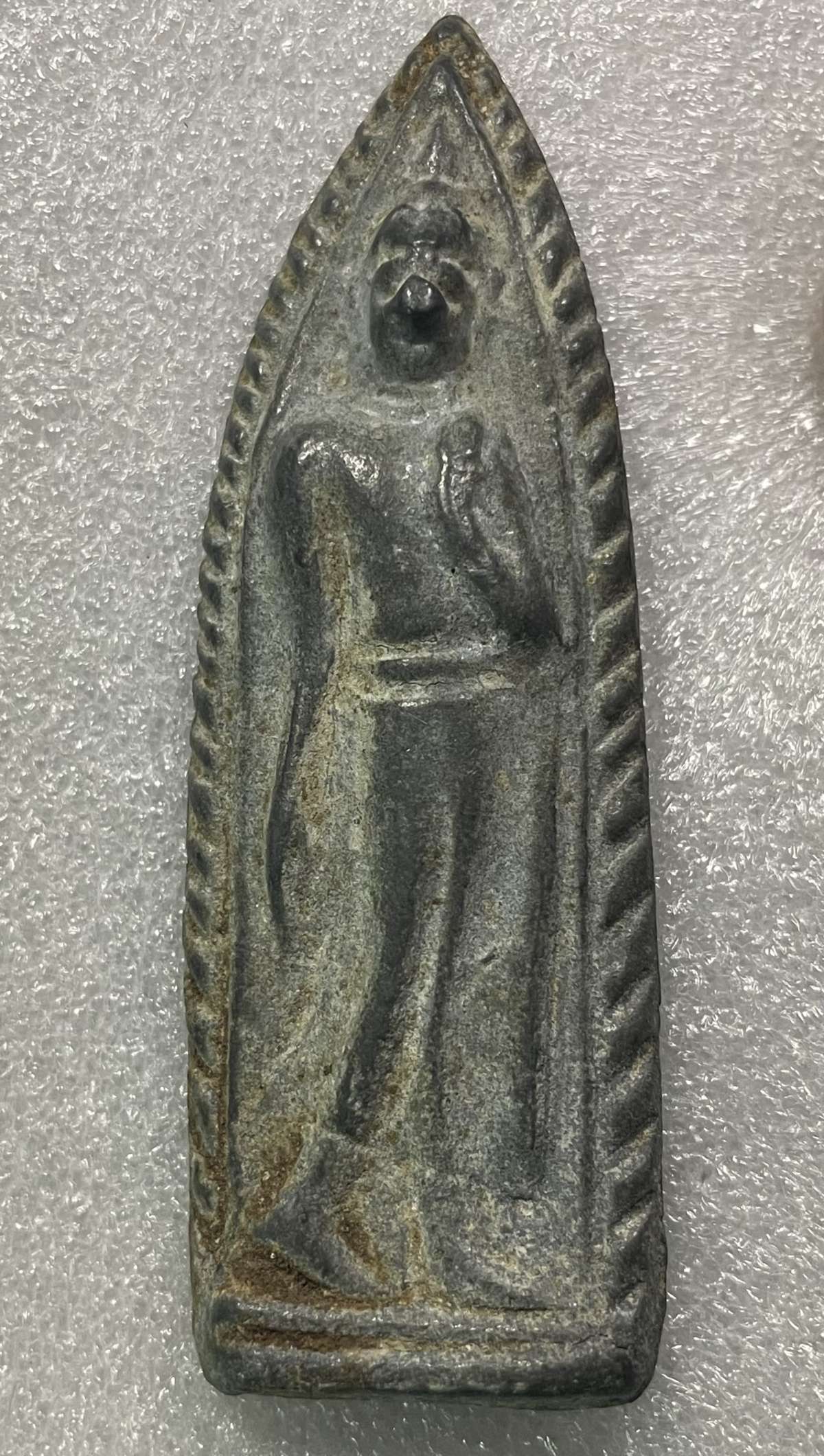 วัดใจ 120 บ พระลีลา ข้างขีด เนื้อชิน หลวงพ่อกวย