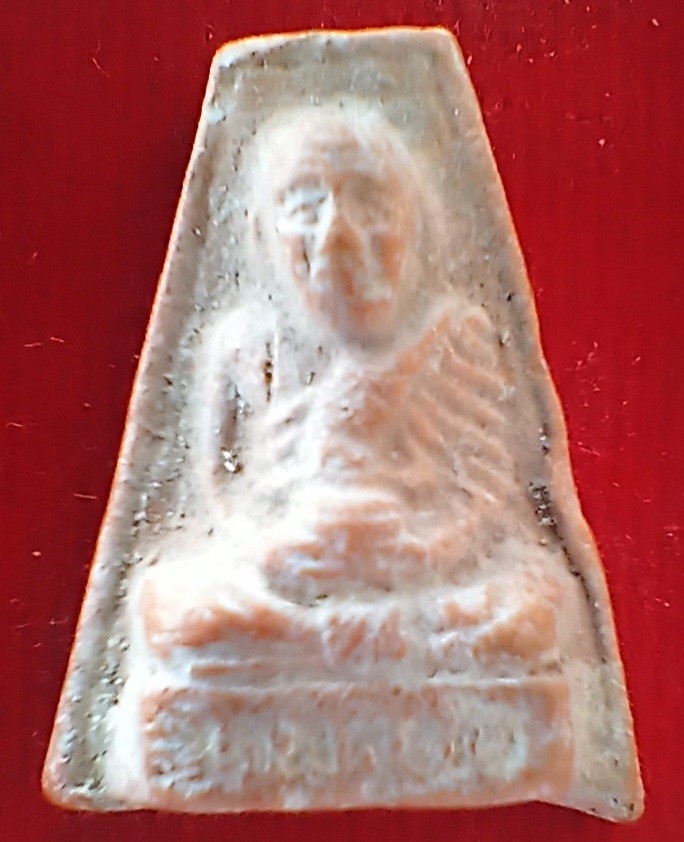 ++ พระเนื้อดิน หลวงปู่สุข วัด โพธิ์ทรายทอง จ.บุรีรัมย์ ปี15++1