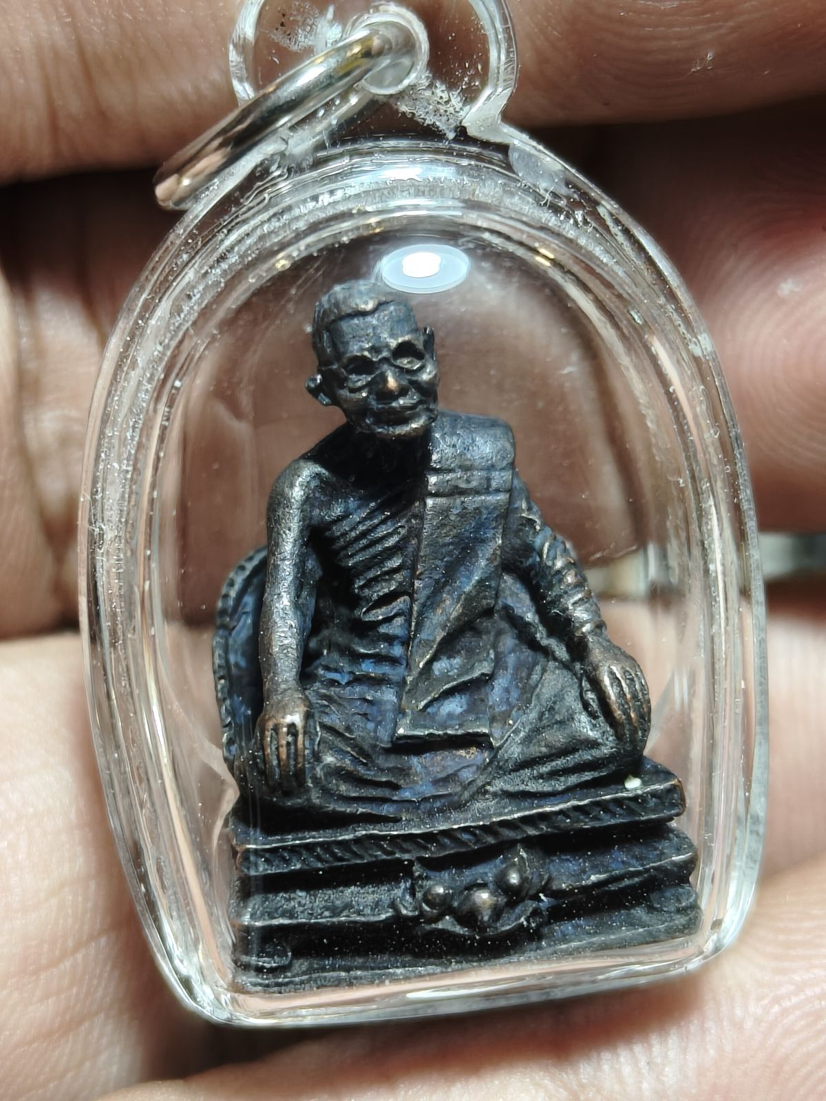 รูปหล่อไฟฟ้าหลวงปู่แหวนปี 25 เนื้อนวะ