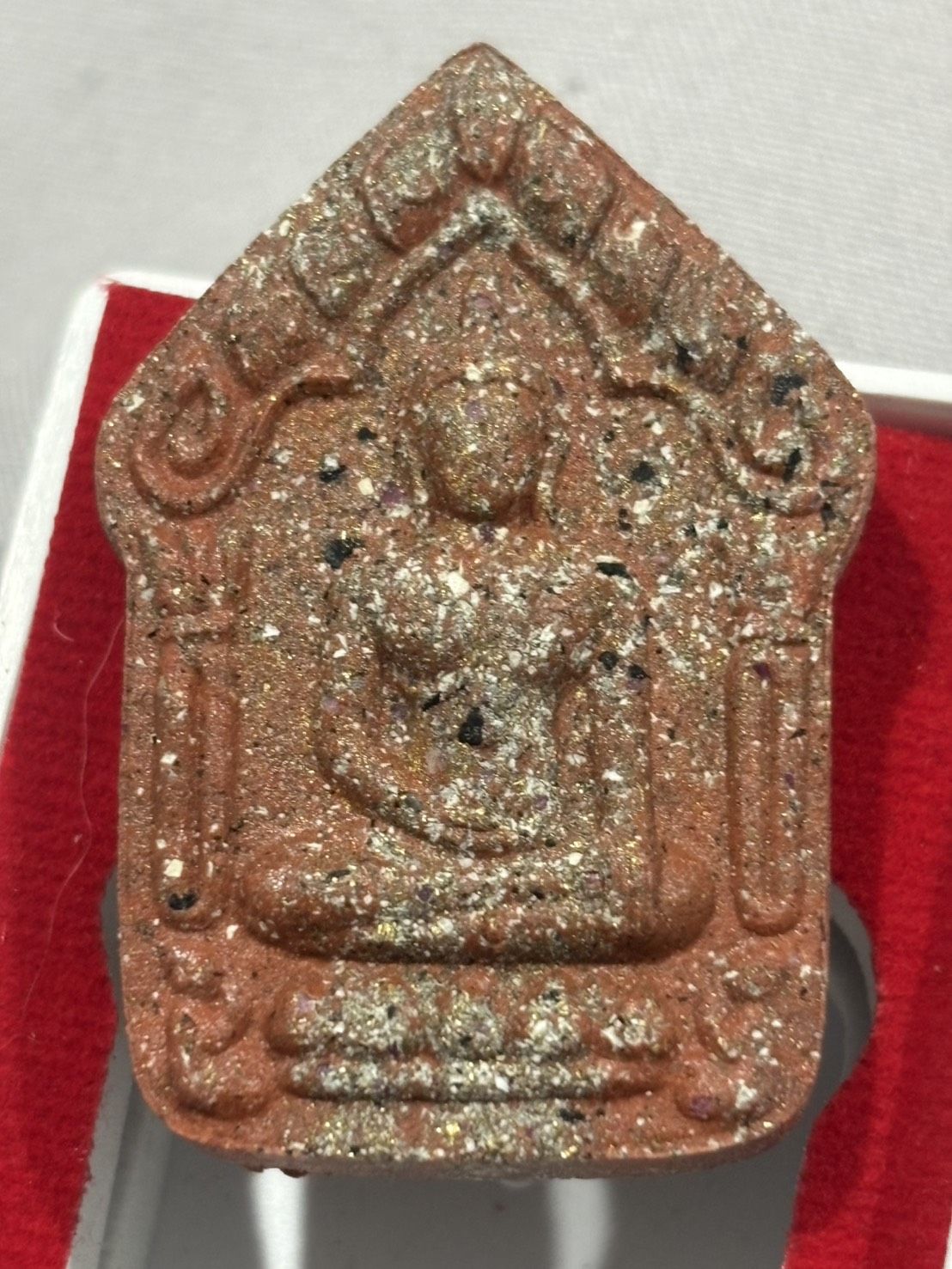 พระขุนแผนพราย 59 ตน พระอาจารย์ประสูติ วัดในเตา เนื้อแดงก้นครกฝังกระดูก หลังพระพิฆเนศ  มวลสาร อาจารย์ เปล่ง บุญยืน หมายเลข 451