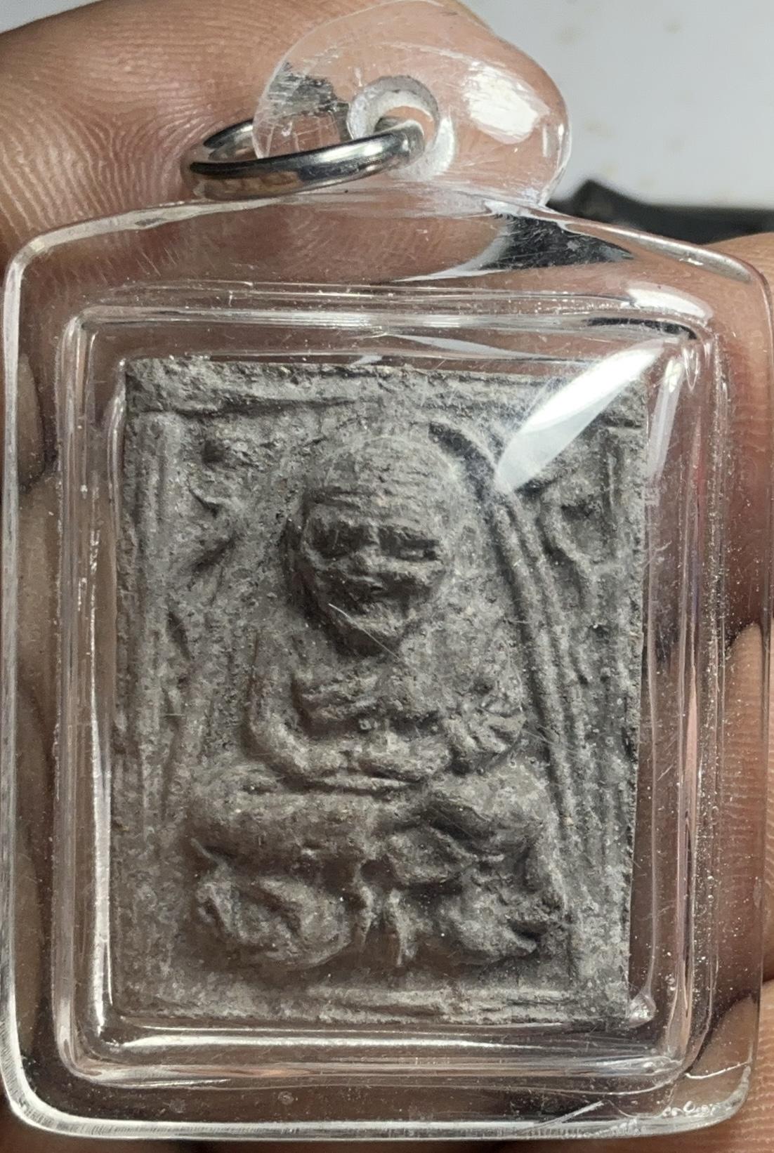 หงส์หลวงปู่ทวดด้านหลังพระนาคฆราชพระอาจารย์ประสูติวัดในเตาจังหวัดตรัง