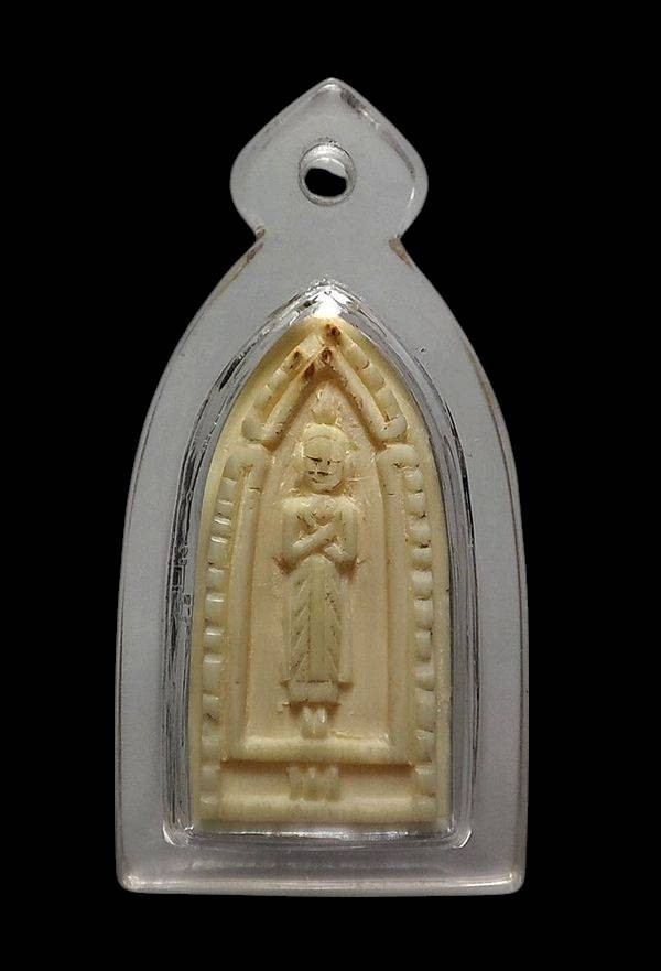 พระปางรำพึง งาแกะ หลังนางกวักปีระกา หลวงพ่อกัน พิมพ์นิยม วัดเขาแก้ว นครสวรรค์ ปี 2494-2513  a92