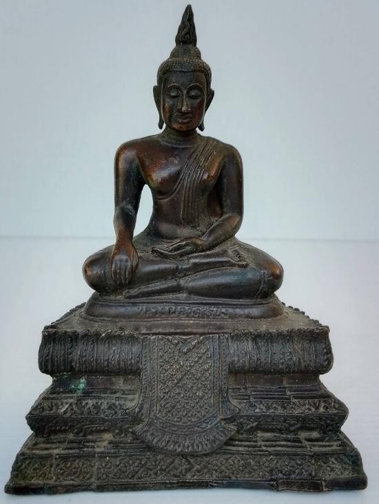 1500.-พระบูชาขนาดตั้งหน้ารถ หลวงพ่อวัดไร่ขิง ขนาดหน้าตักประมาณ 2 นิ้วกว่า ฐานกว้างประมาณ 3 นิ้วกว่า สูงรวมประมาณ 4 นิ้วกว่า