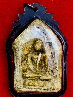 พระขุนแผนเนื้อผงพรายกุมารพิมพ์ใหญ่ หลังตะกรุด 1 ดอก  หลวงปู่ทิม อิสริโก  วัดละหารไร่ จ.ระยอง ปร2515  เลี่ยมพลาสติก