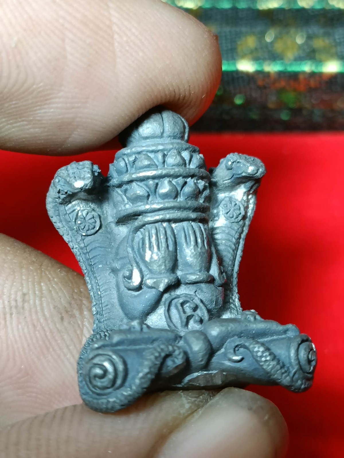 พระปิดตาพังพระกาฬรุ่นโคตรเศรษฐี พิมพ์ผีเสื้อ เนื้อแร่ปี 49 วัดพระบรมธาตุ จังหวัดนครศรีธรรมราช