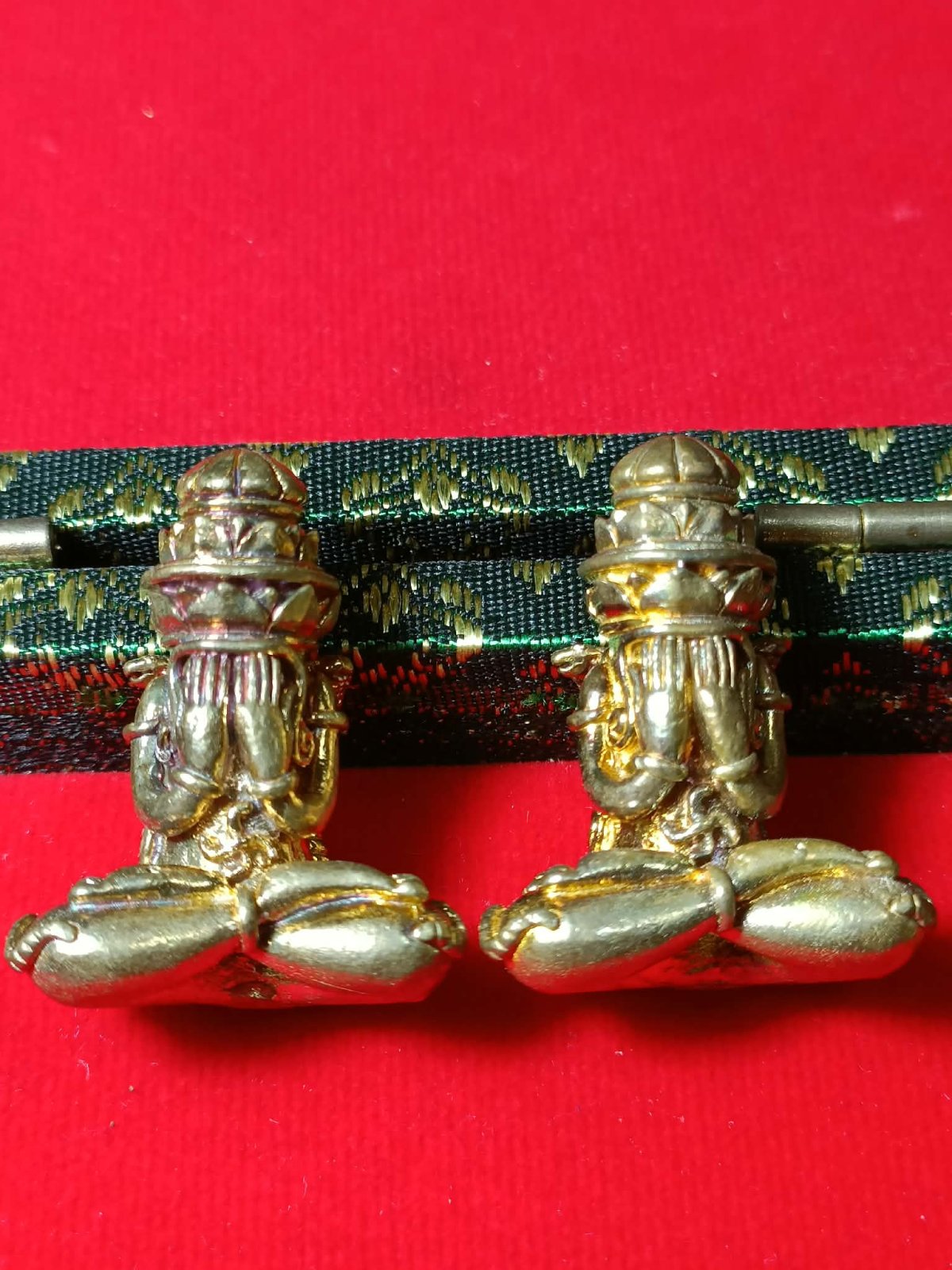 พระปิดตาพังพระกาฬ  วัดรวกบางสีทอง ปี 2549 จ.นนบุรี  ผู้ชนะรับพระสององค์คับ