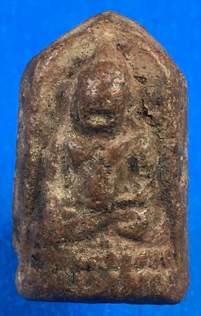 @@@เคาะแรก200บาท@@@พระชัยวัฒน์ครึ่งซีก เจ้าคุณศรี (สนธิ์) วัดสุทัศน์ จ.กรุงเทพฯ ปี 2482-2485 องค์นี้เนื้อแดงอมชมพู (นิยม)