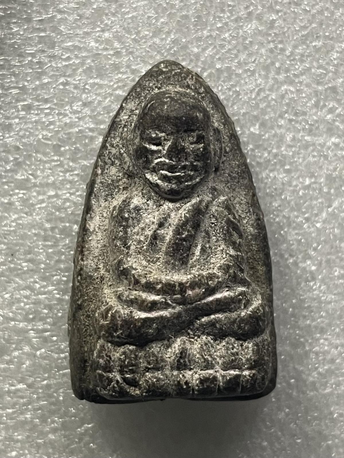 วัดใจ 120 บ หลวงปู่ทวดเนื้อว่าน ไม่ทราบที่ครับ