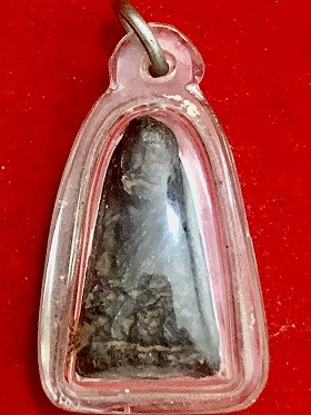 หลวงพ่อทวด พิมพ์ชลูดกลาง เนื้อว่าน พ.ศ. ๒๔๙๗ เลี่ยมพลาสติก