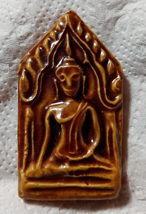 529............ ขุนแผนเคลือบ พิมพ์อกใหญ่ (สีน้ำตาล) รุ่น " พรหมบันดาล " หลวงพ่อจรัญ วัดอัมพวัน สวยๆ กล่องเดิมๆ......