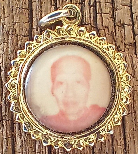 ++ ล็อกเก็ต หลังพระสังขจาย หลวงพ่อเกษม ลำปาง++1