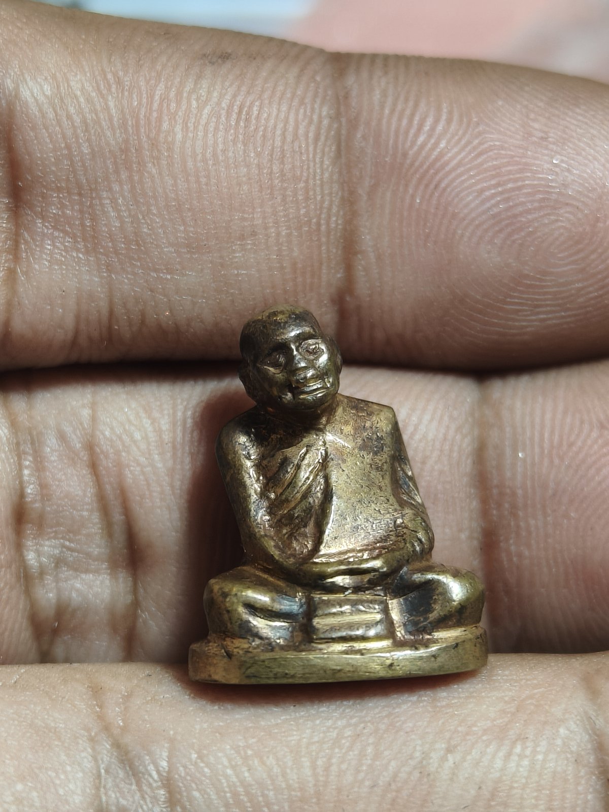 รูปหล่อโบราณหลวงปู่แหวนปี 16