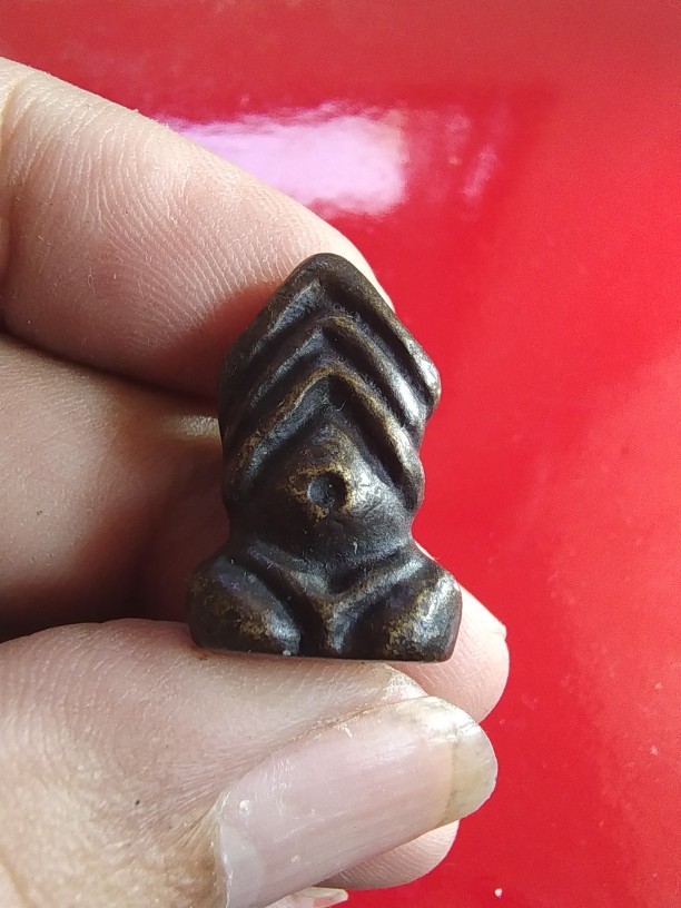 700.-พระปิดตาไม่ทราบที่ องค์ที่ 3