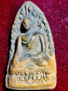 พระพุทธปางมารวิชัยเนื้อดินเผาพิมพ์ใหญ่  ไม่ทราบที่