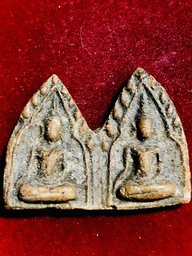 พระขุนแผนพรายคู่เนื้อดินผงพิมพ์เล็ก วัดบ้านกร่าง สุพรรณบุรี