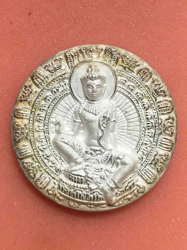 เหรียญจตุคามรามเทพ รุ่น เจ้าสัวยุค 8 เนื้อโลหะพ่นทรายเงินขัดเงา (S) ขนาด 3.2 CM. พร้อมกล่อง