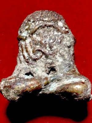 พระปิดตายันต์ยุ่ง เนื้อโลหะ(หนัก)  ไม่ทราบที่