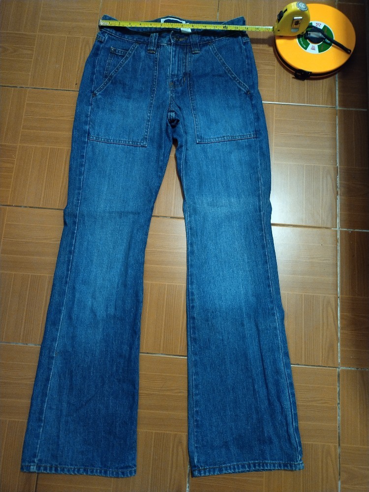250.-กางเกงยีนส์ผู้หญิงมือ 2 เอว28นิ้ว made in cambodia 1