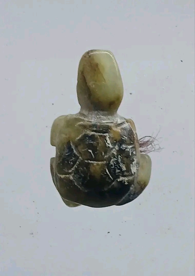 เต่าหยกแกะหลวงพ่อวิริยังค์ วัดธรรมมงคล กทม. ปี 2536